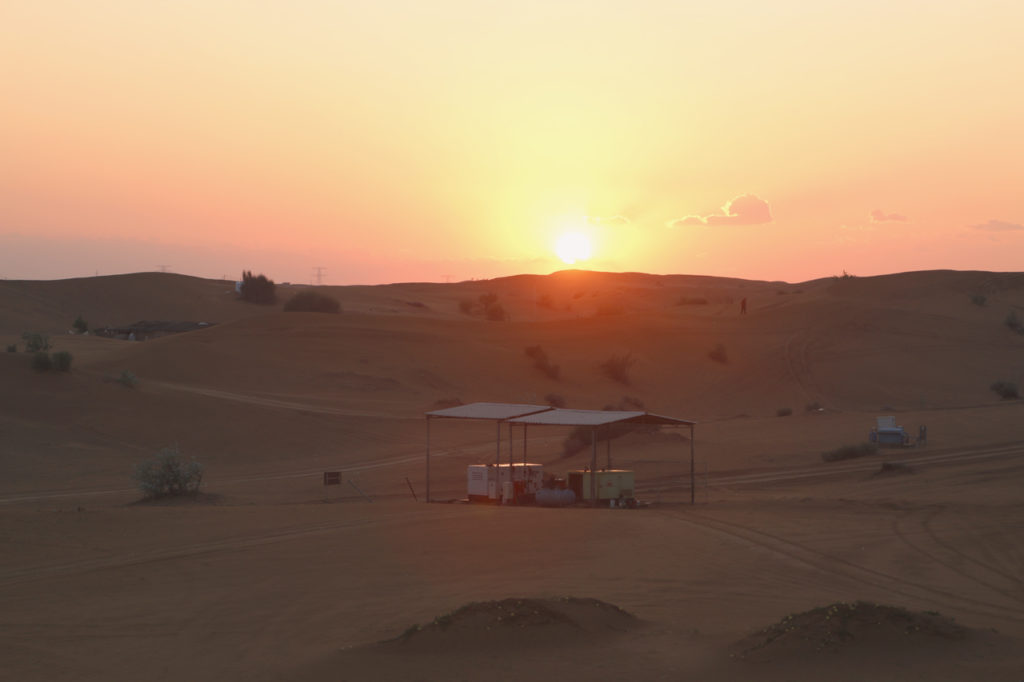 ドバイ 砂漠ツアー