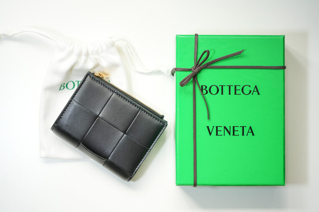 ボッテガ・ヴェネタの財布。